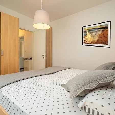 Apartment Ana *